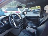 Used 2016 Chrysler Town & Country Touring image 2