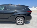 Used 2022 Toyota Highlander LE image 5
