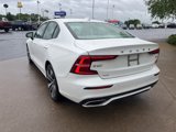 Used 2022 Volvo S60 B5 Momentum w/ Premium Package image 4