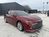 Used 2019 Toyota Avalon Limited image 3