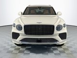 New 2025 Bentley Bentayga image 2