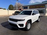 Used 2023 Jeep Grand Cherokee Laredo image 6