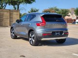 Used 2019 Volvo XC40 T5 Momentum image 3