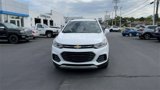 Used 2018 Chevrolet Trax LT w/ LT Convenience Package image 3