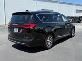 New 2025 Chrysler Pacifica Pinnacle image 3