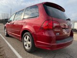 Used 2011 Volkswagen Routan SE image 6
