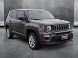 Used 2023 Jeep Renegade Latitude image 3