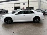 Used 2022 Chrysler 300 Touring w/ Sport Appearance Package image 3