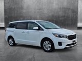 Used 2017 Kia Sedona LX w/ LX Essentials Premium Package image 3