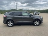 Used 2019 Ford Edge SE image 5
