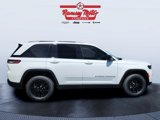 New 2025 Jeep Grand Cherokee Altitude image 6