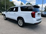 Used 2023 GMC Yukon XL SLT w/ SLT Premium Package image 6