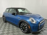 Certified 2024 MINI Cooper SE image 3