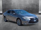 Used 2017 Toyota Camry SE image 3