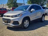 Used 2022 Chevrolet Trax LT w/ LT Convenience Package image 4