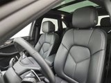 Certified 2025 Porsche Macan image 5