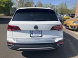 Certified 2023 Volkswagen Taos SE w/ Black Wheel Package image 3