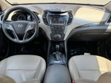 Used 2017 Hyundai Santa Fe SE image 3