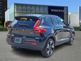 Used 2024 Volvo XC40 B5 Plus image 4