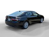Used 2022 Toyota Camry LE image 5
