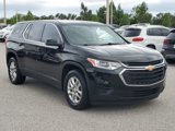 Used 2021 Chevrolet Traverse LS image 2