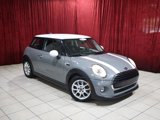 Used 2018 MINI Cooper 2-Door Hardtop image 2