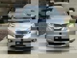 Used 2016 Toyota Sienna XLE Premium image 2