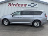 Used 2020 Chrysler Pacifica Touring-L image 6