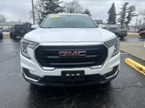 Used 2023 GMC Terrain SLE image 3