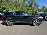 Used 2018 Chevrolet Traverse LT image 2