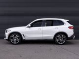 Used 2022 BMW X5 xDrive40i w/ Premium Package image 2