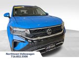 Used 2023 Volkswagen Taos SE image 2