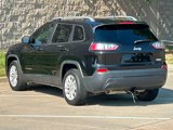 Used 2020 Jeep Cherokee Latitude w/ Cold Weather Group image 3