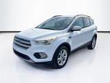 Used 2017 Ford Escape SE w/ Equipment Group 201A image 3