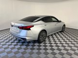 Used 2023 Nissan Altima 2.5 SV image 6