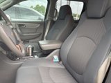 Used 2017 Chevrolet Traverse LT image 2