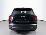 Used 2022 Kia Sorento LX image 6