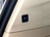 Used 2018 Chrysler Pacifica Touring-L image 6