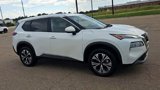 Used 2023 Nissan Rogue SV image 2