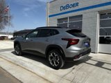 New 2025 Chevrolet Trax LT w/ LT Convenience Package image 3