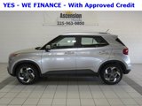 Used 2023 Hyundai Venue SEL image 2