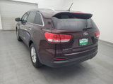 Used 2018 Kia Sorento LX image 5
