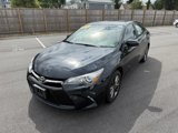 Used 2017 Toyota Camry SE image 4