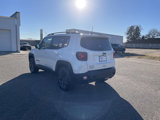 Used 2021 Jeep Renegade Latitude w/ Luxury Group II image 6