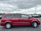 Used 2013 Chrysler Town & Country Touring image 2