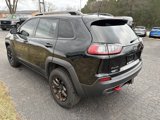 Used 2019 Jeep Cherokee Trailhawk image 2