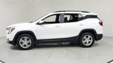 Used 2022 GMC Terrain SLE w/ Driver Convenience Package image 2