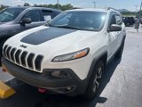 Used 2015 Jeep Cherokee Trailhawk w/ Cold Weather Group image 5