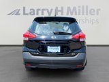 Used 2019 Nissan Kicks SR image 4