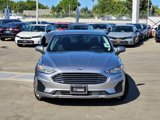 Used 2020 Ford Fusion SE image 2